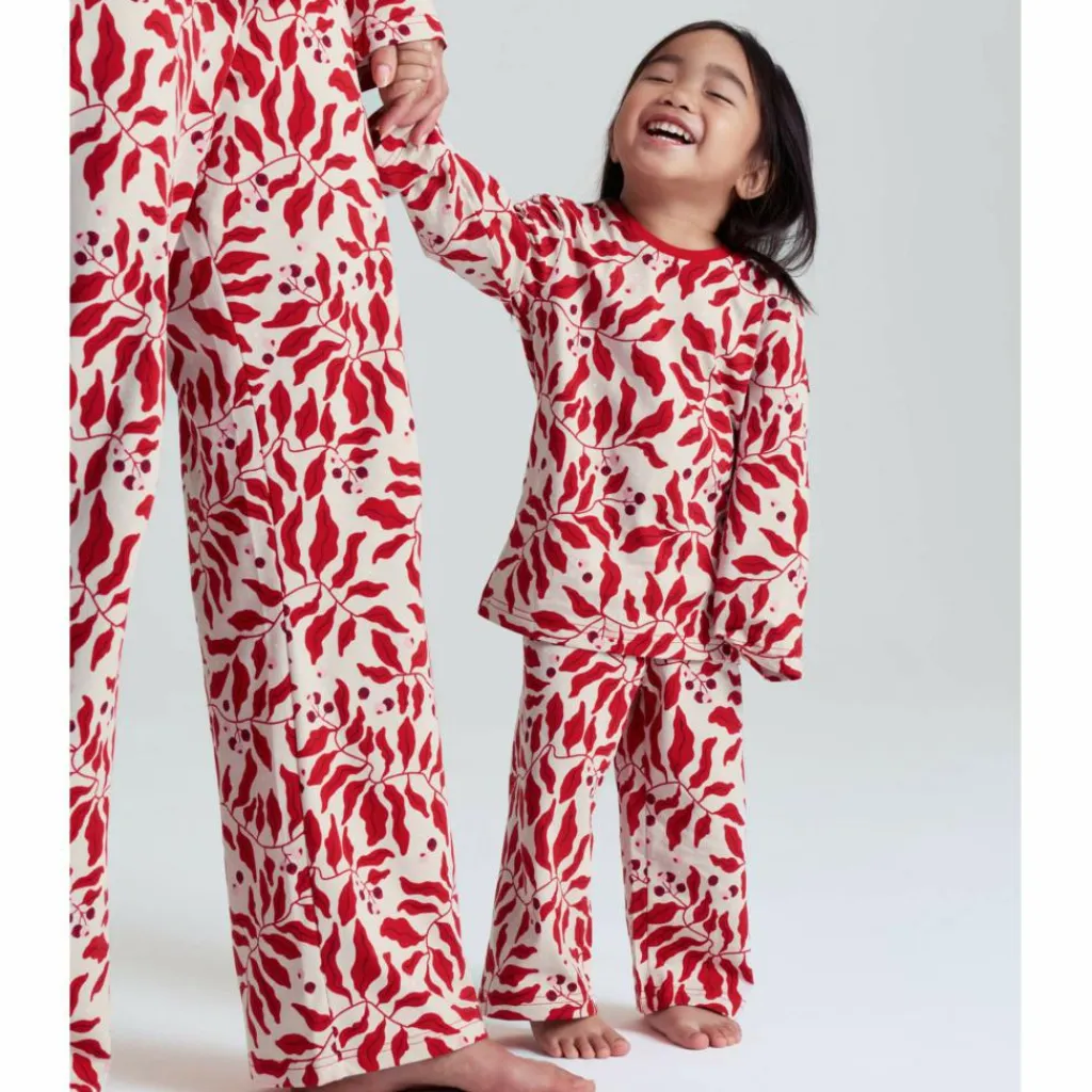 Kinder POLARN O. PYRET Kinder Funktionsunterwäsche*LOUNGE - MERRY BERRY PYJAMAS SET AOP Kinder - Funktionsunterwäsche